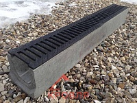 Лоток водоотводный бетонный коробчатый (С-100мм) КU 100.14 (10).12,5(9) - BGU с решеткой решеткой Gidrolica Standart РВ -10.13,6.50 - щелевой чугунной DN 100